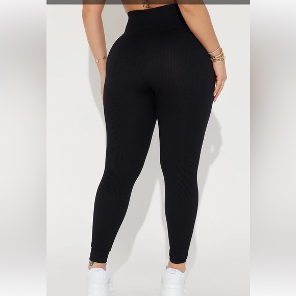 Fighter Ribbed Active Legging In Infinity Seamless - Black - Picture 4 of 11